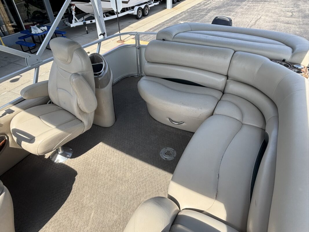 2010 Sun Tracker Party Barge 22