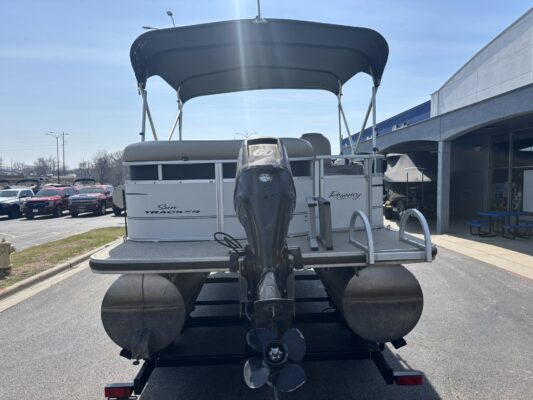 2010 Sun Tracker Party Barge 22