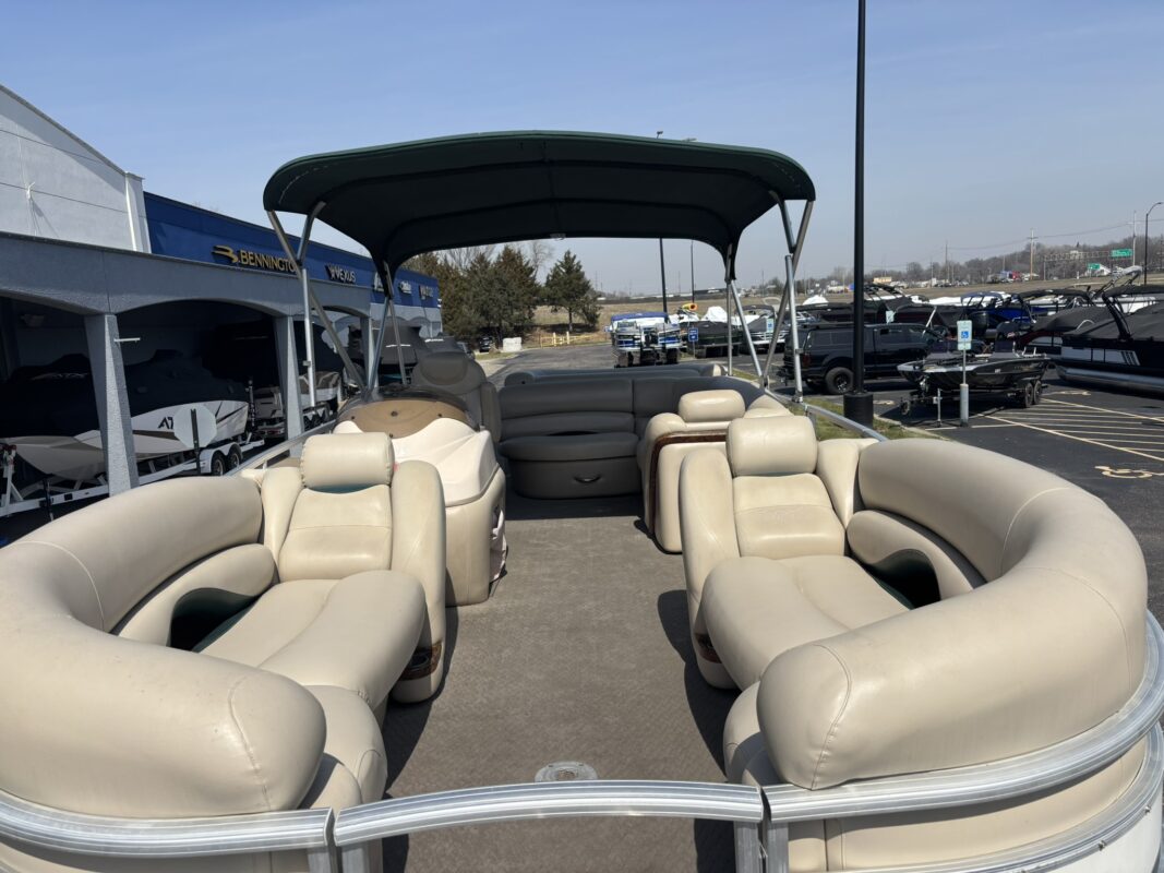 2010 Sun Tracker Party Barge 22