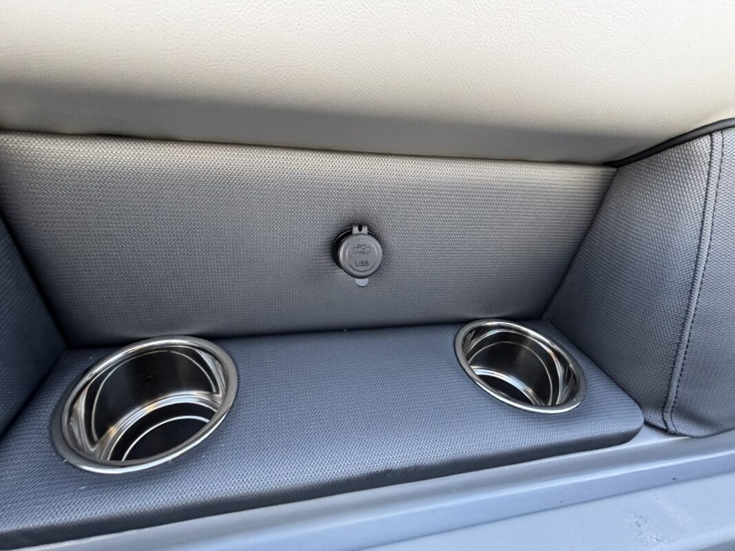 2026 Bentley 223 Legacy Navigator