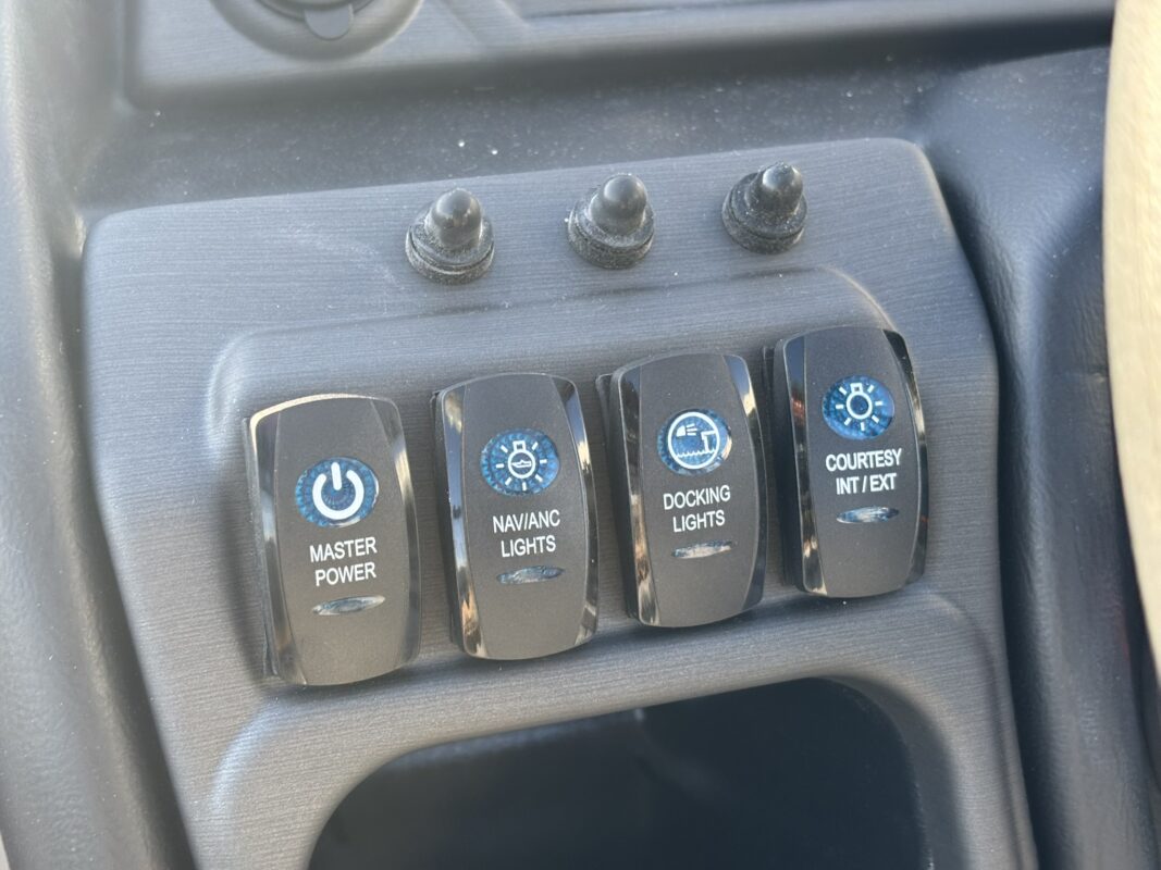 2026 Bentley 223 Legacy Navigator