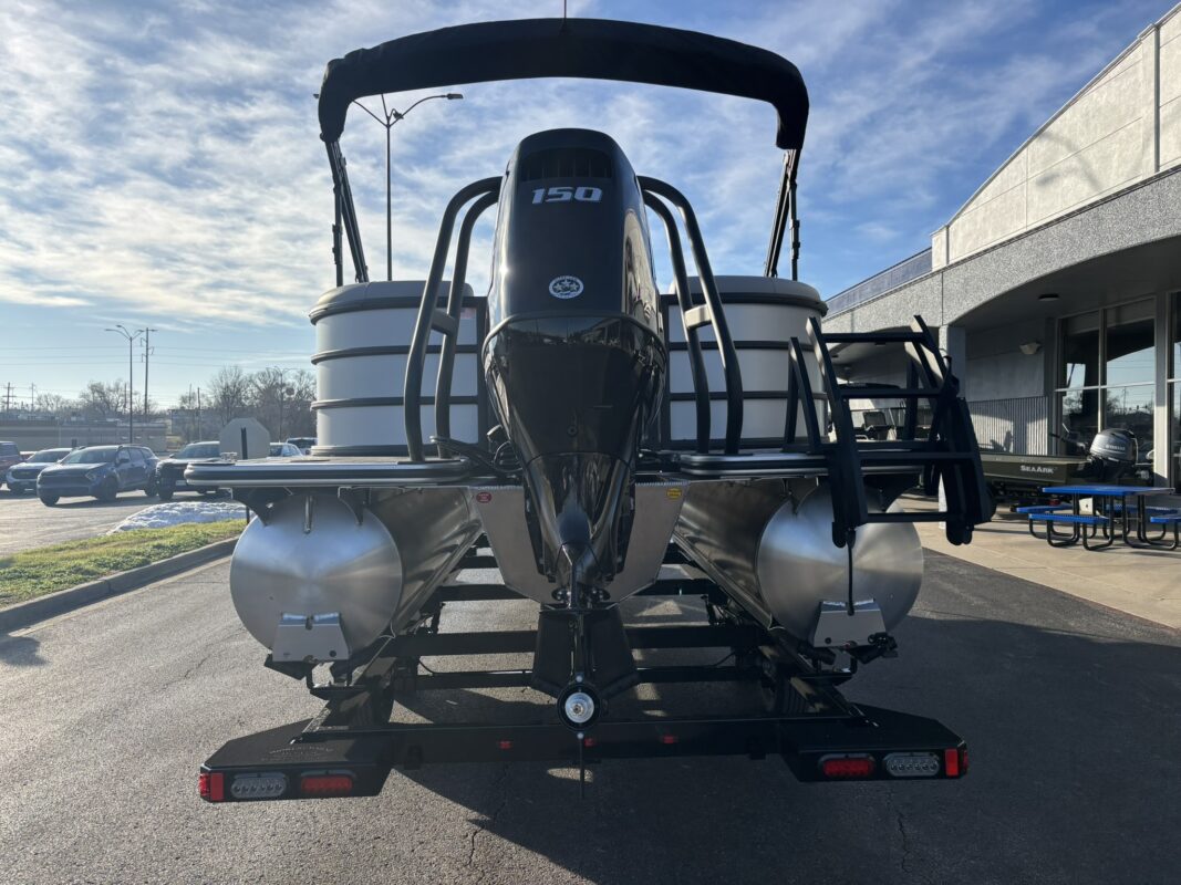 2026 Bentley 223 Legacy Navigator