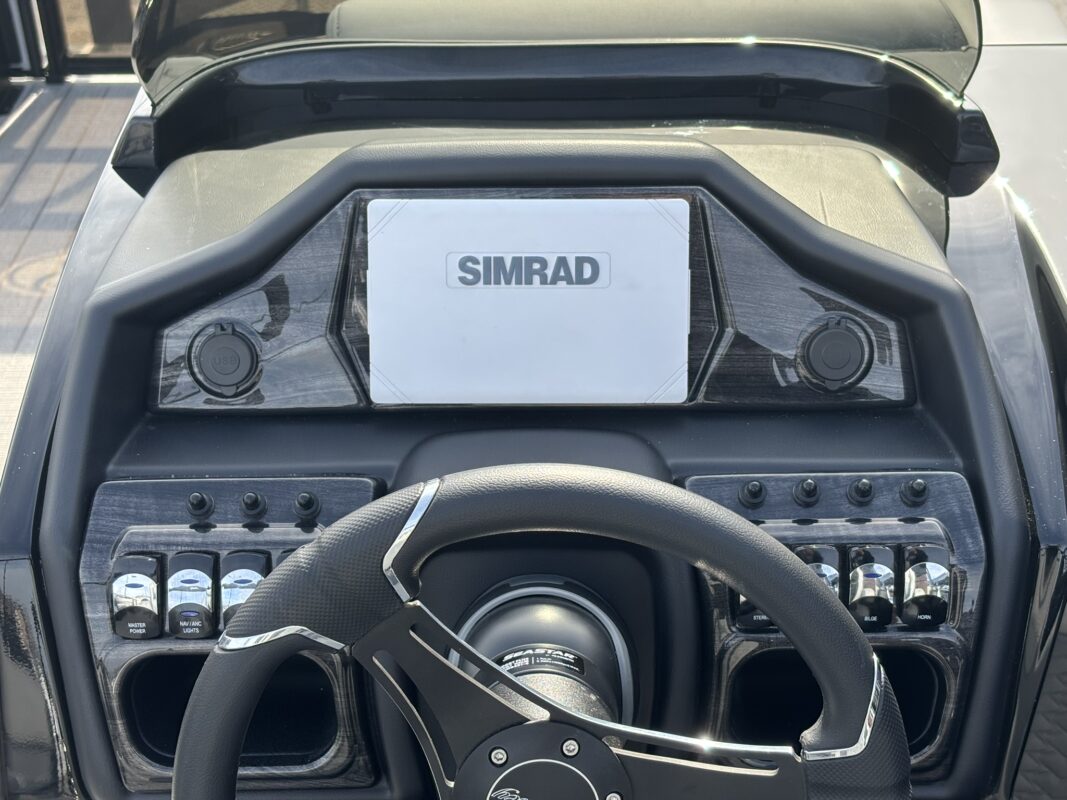 2026 Bentley 223 Elite Admiral