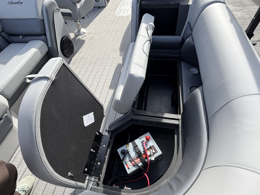 2026 Bentley 223 Elite Admiral