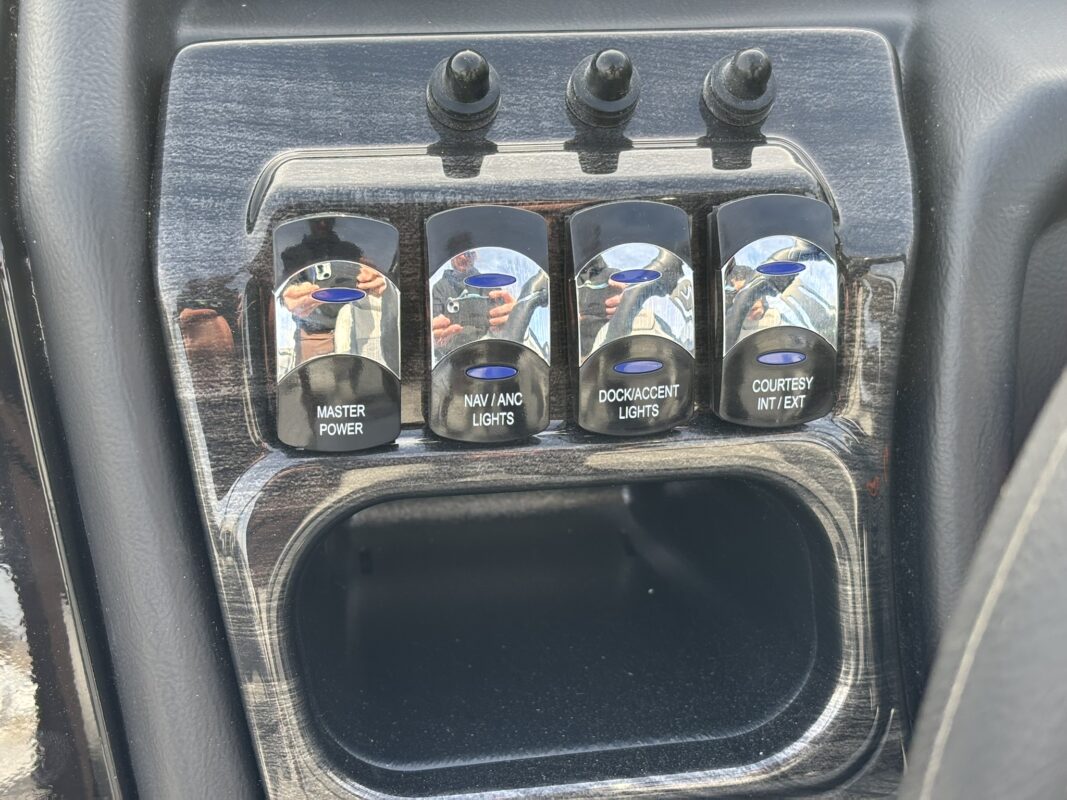 2026 Bentley 223 Elite Admiral