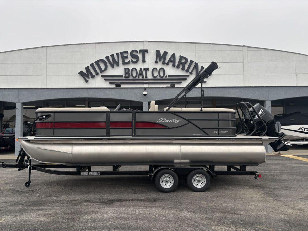 2026 Bentley 223 Legacy Navigator