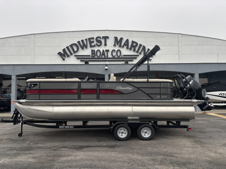 2026 Bentley 223 Legacy Navigator