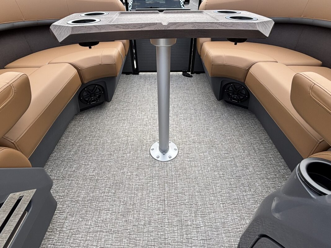 2026 Bennington 22 MSB Base