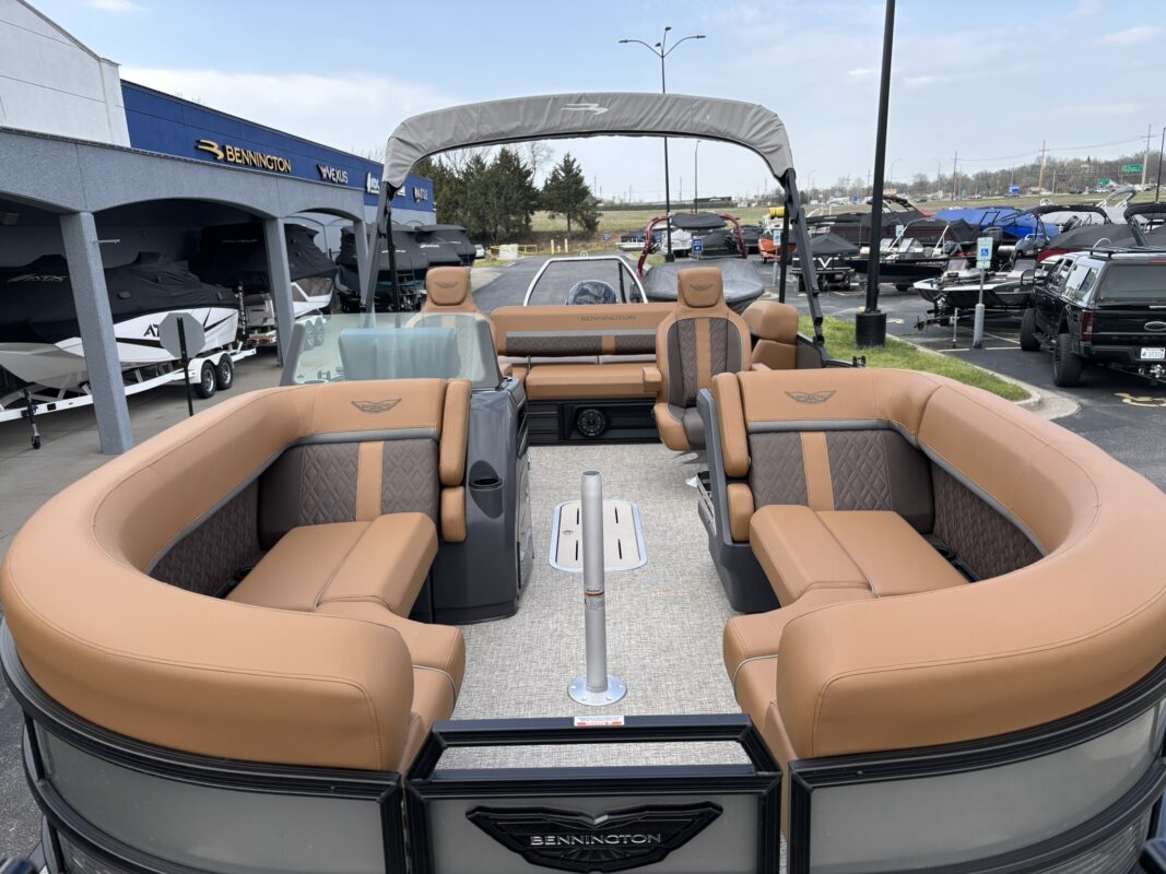 2026 Bennington 22 MSB Base