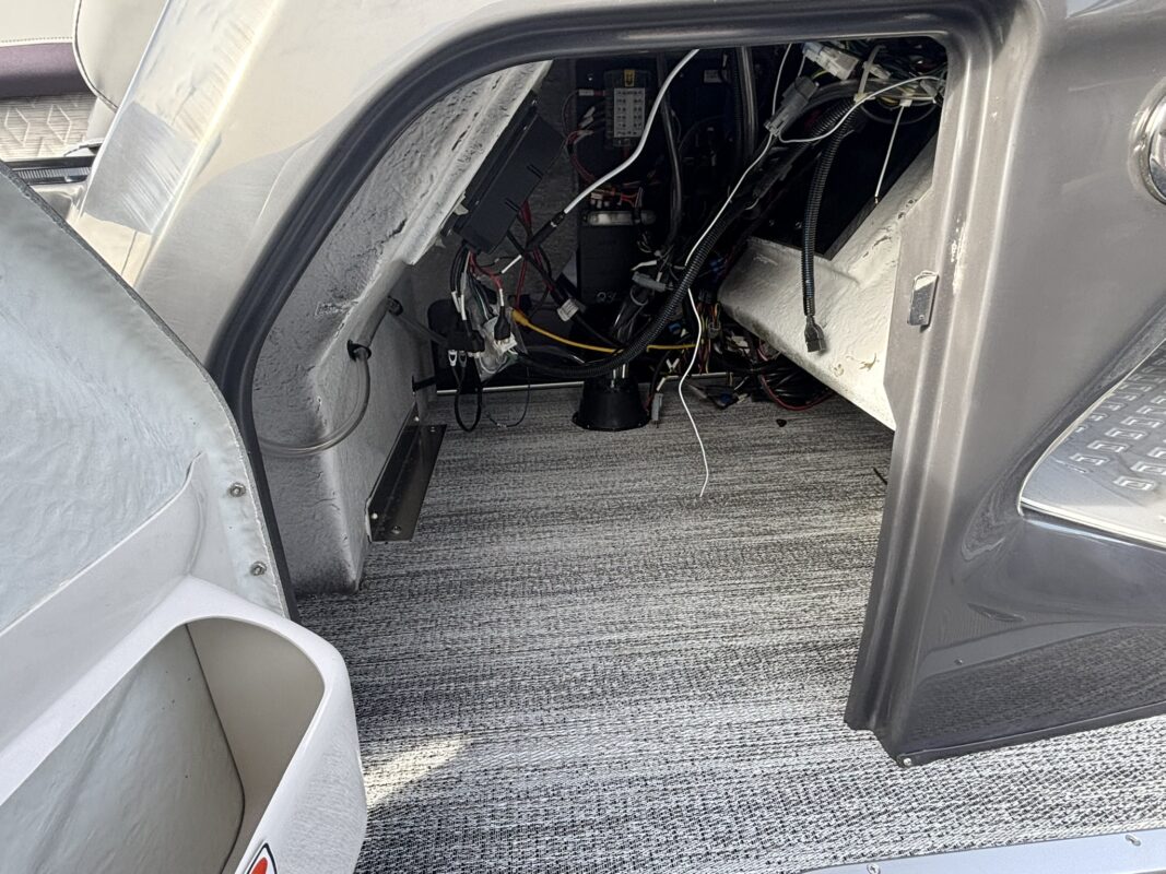 2026 Bennington 22 MFB Sport