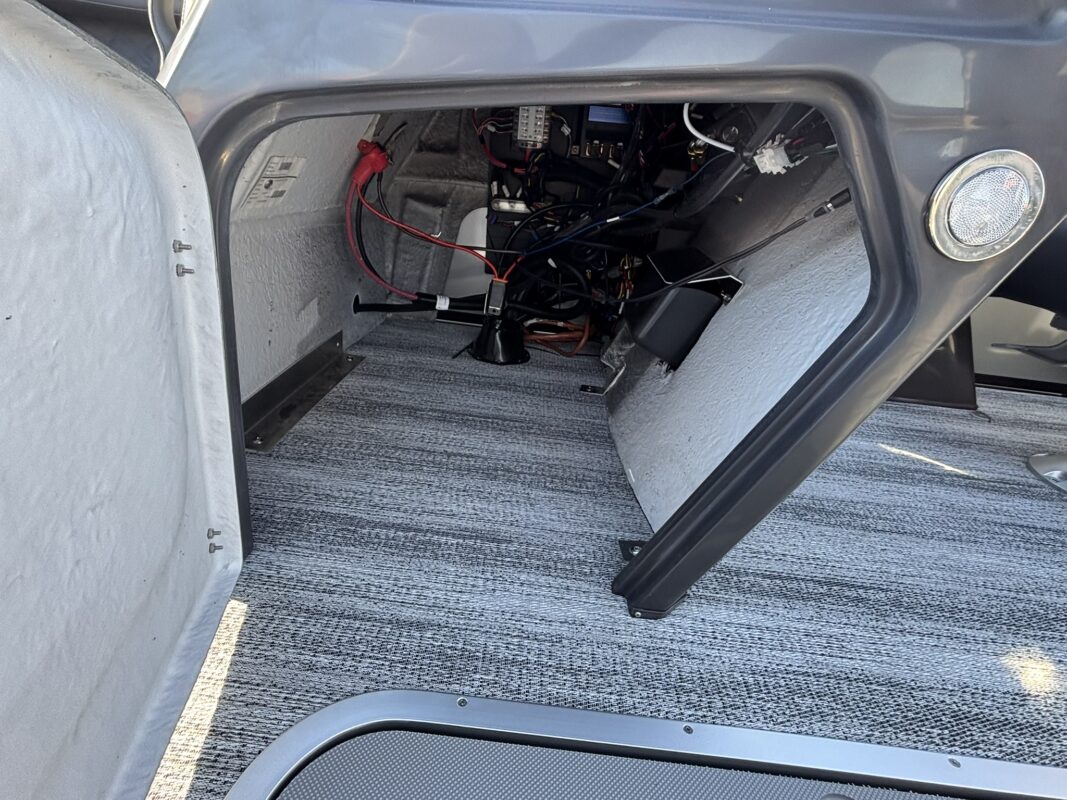 2026 Bennington 22 SSR Sport