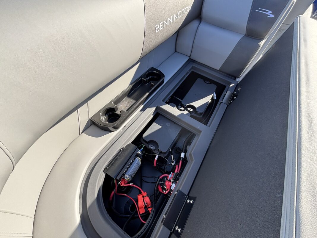 2026 Bennington 22 SSR Base