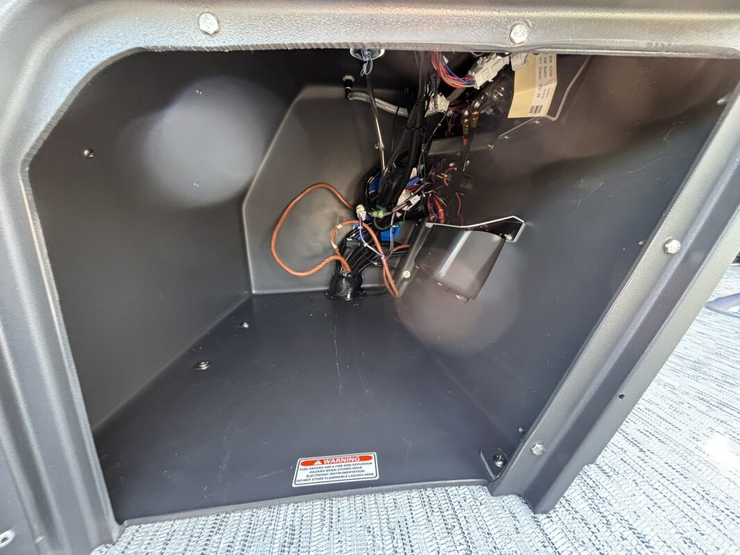 2026 Bennington 22 SSR Base