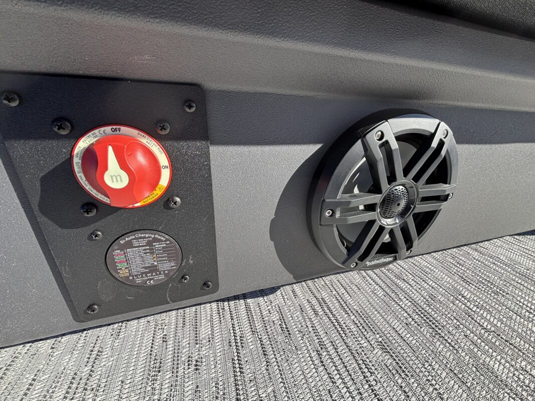 2026 Bennington 22 SSR Base