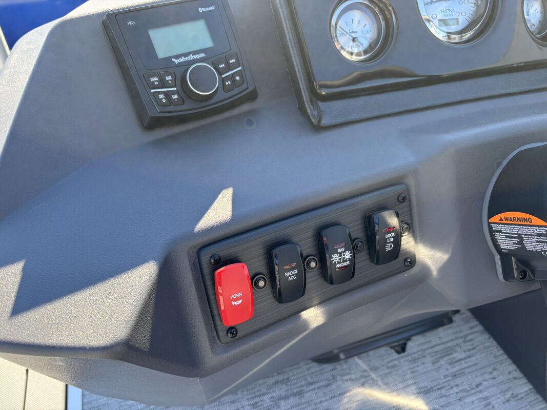 2026 Bennington 22 SSR Base