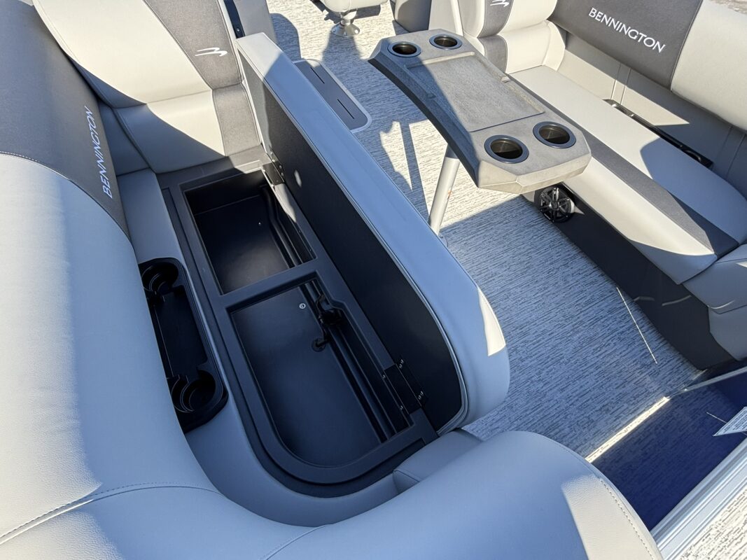 2026 Bennington 22 SSR Base