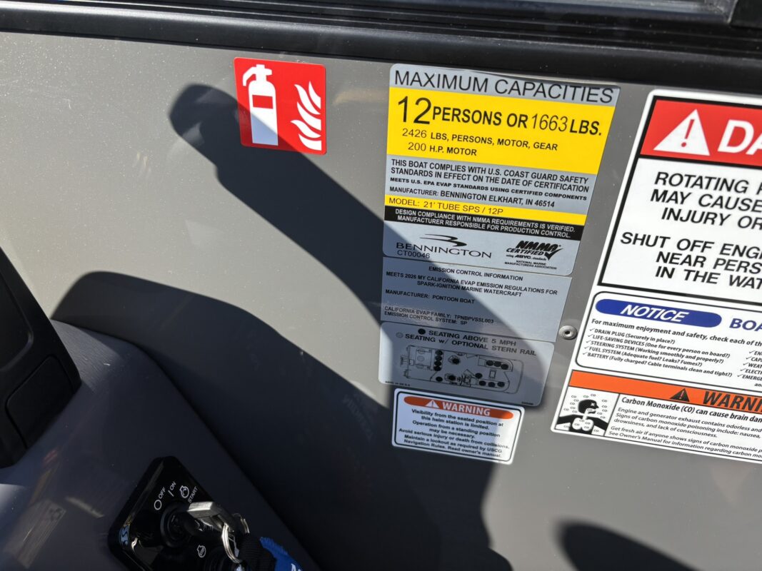 2026 Bennington 22 SSB Sport