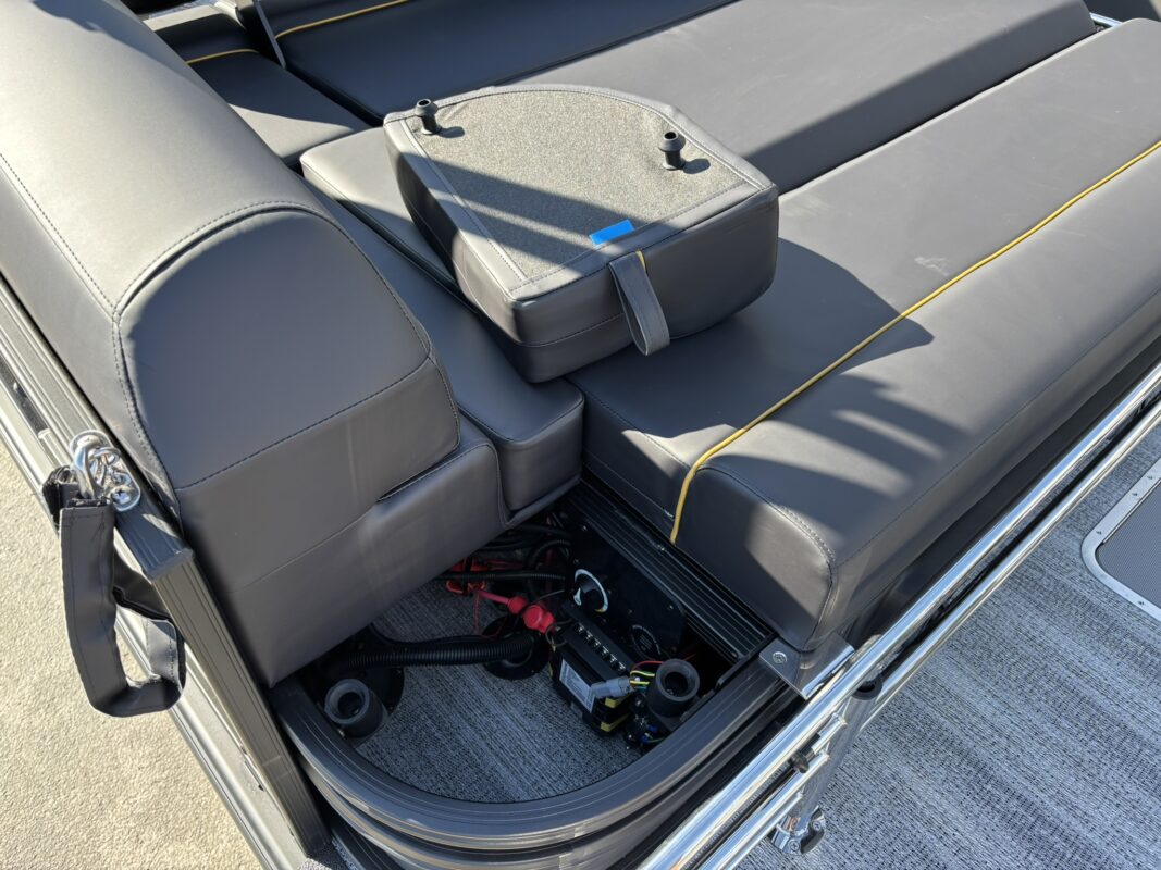 2026 Bennington 22 SSB Sport