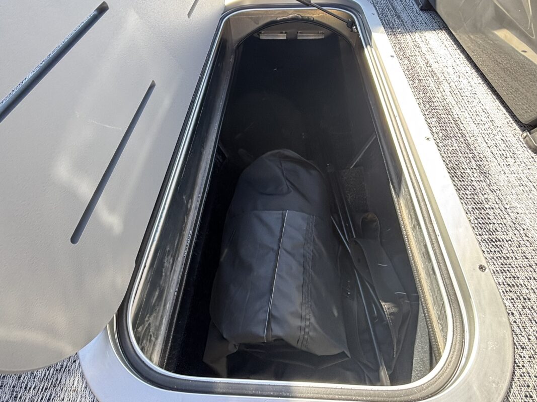 2026 Bennington 22 SSB Sport