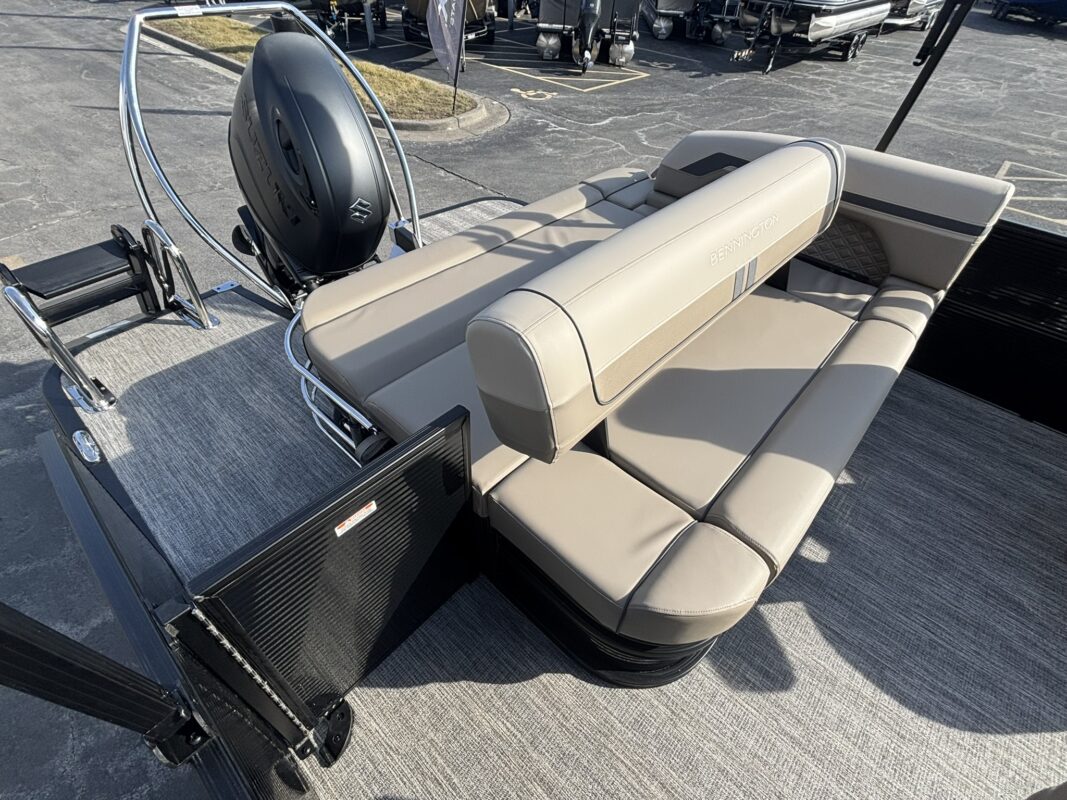 2026 Bennington 22 SSB Sport