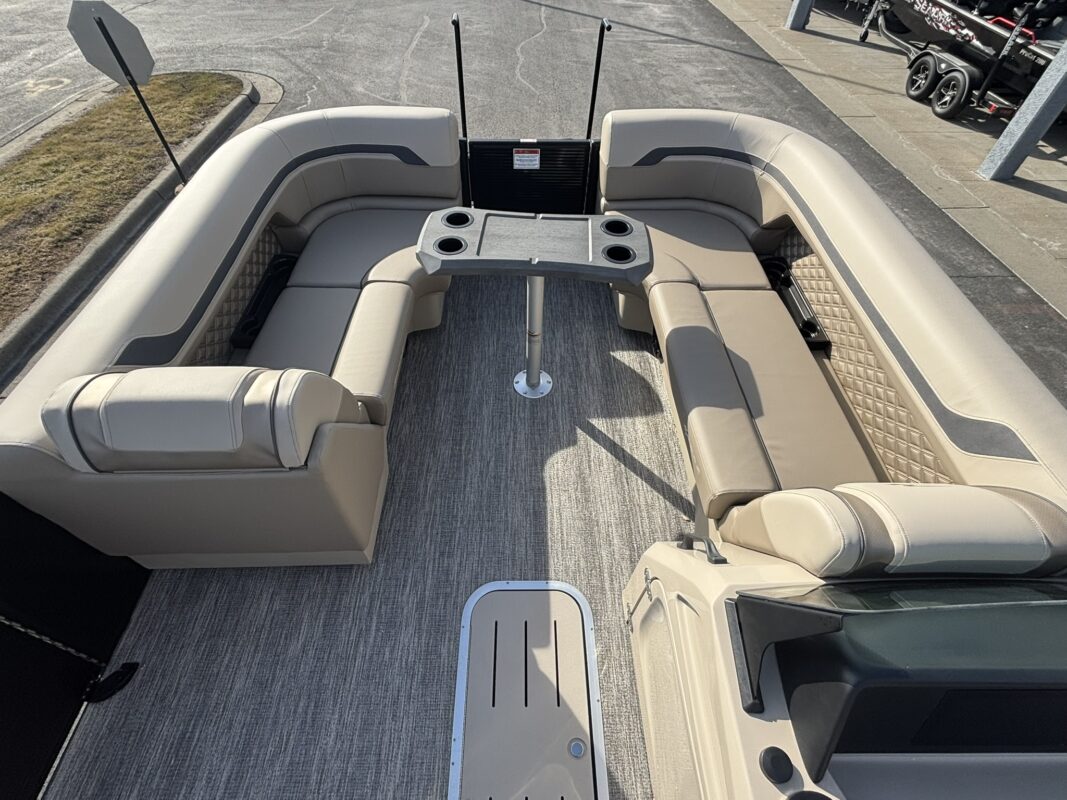 2026 Bennington 22 SSB Sport