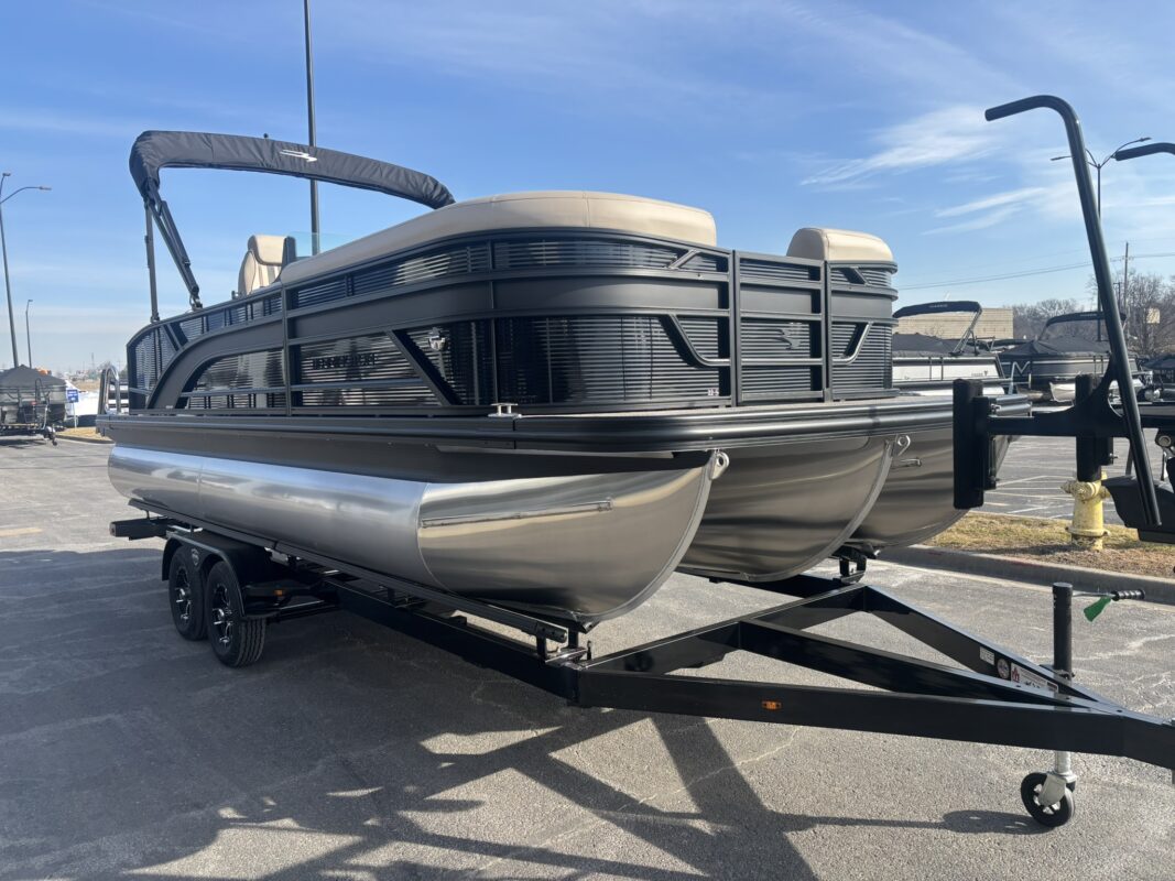 2026 Bennington 22 SSB Sport