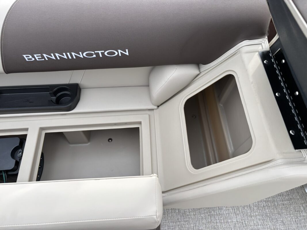 2026 Bennington 22 SSR Base