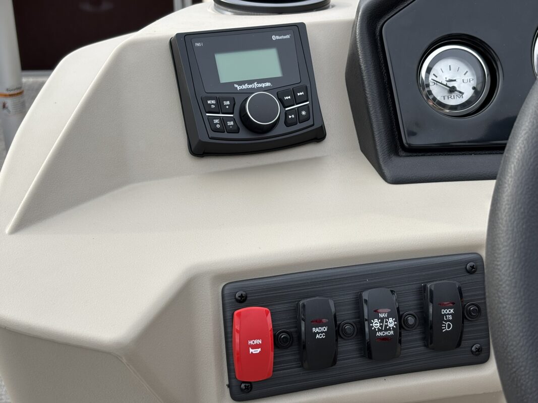 2026 Bennington 22 SSR Base