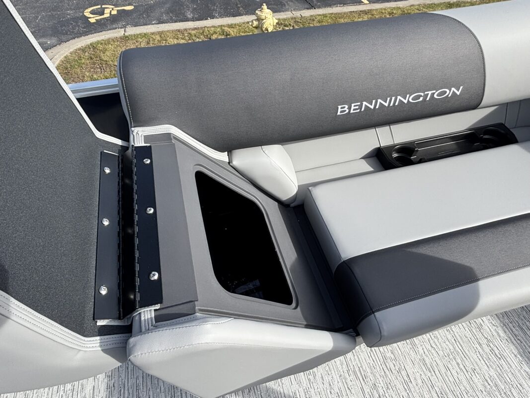 2026 Bennington 22 SSR Base