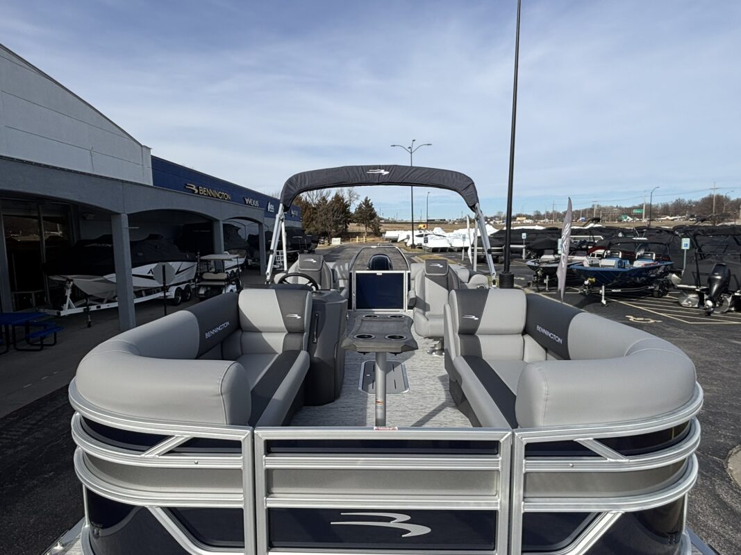 2026 Bennington 22 SSR Base