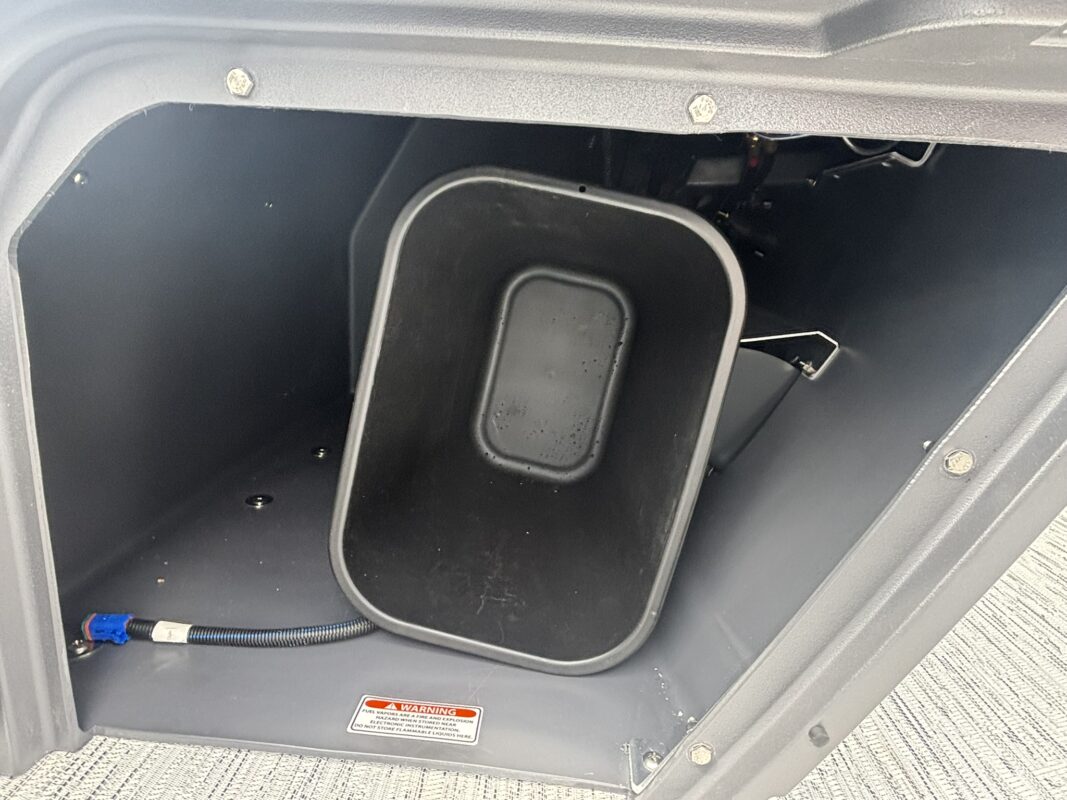 2026 Bennington 22 SSB Base