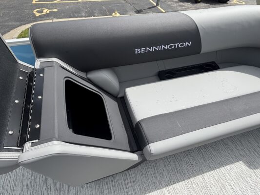 2026 Bennington 22 SSB Base