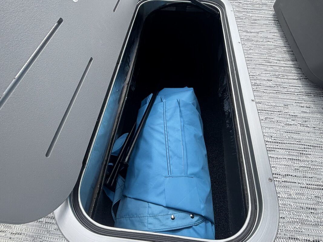 2026 Bennington 22 SSB Base