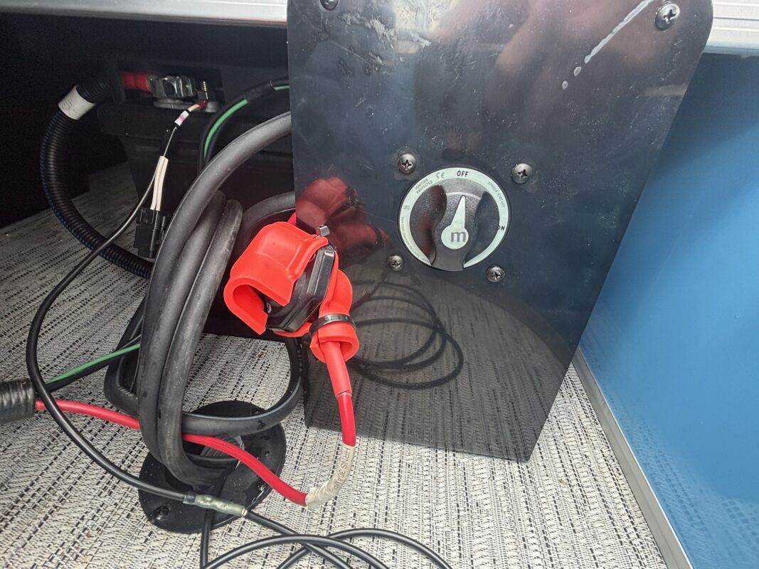 2026 Bennington 22 SSB Base