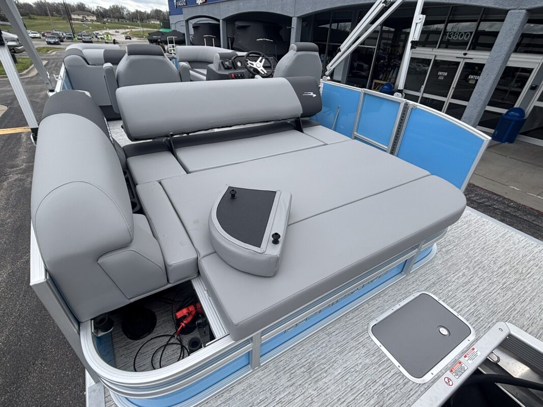 2026 Bennington 22 SSB Base