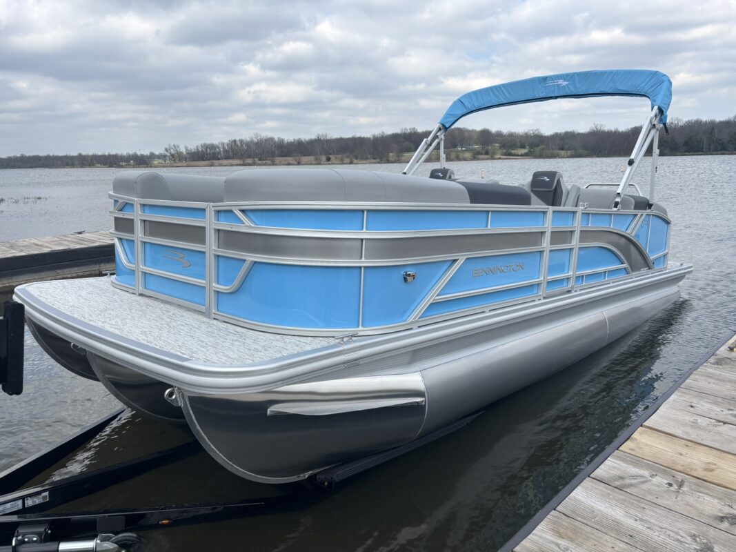 2026 Bennington 22 SSB Base