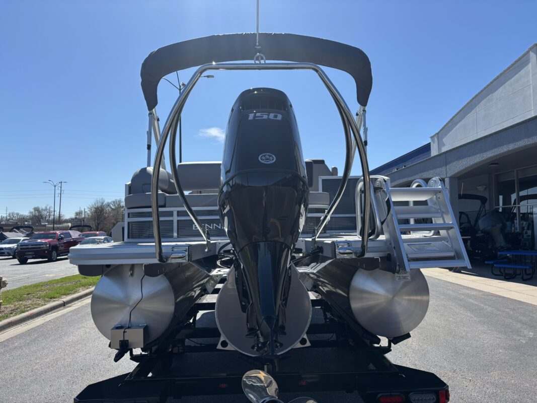 2026 Bennington 22 SSB Base