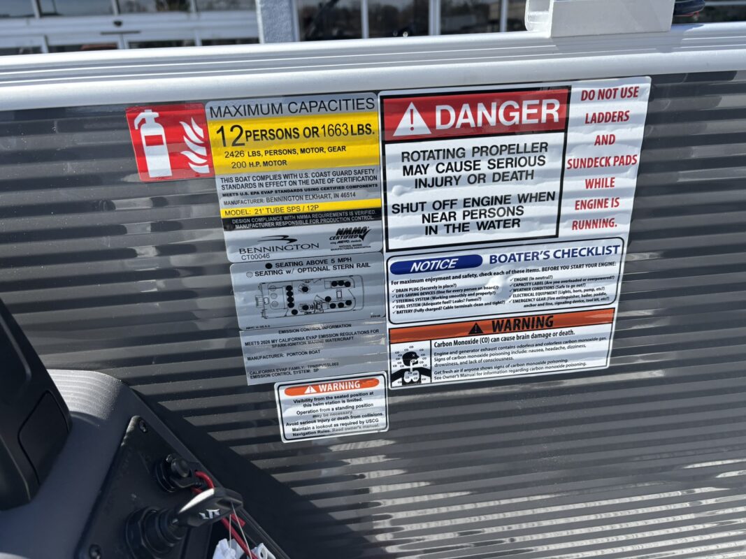 2026 Bennington 22 SSB Base