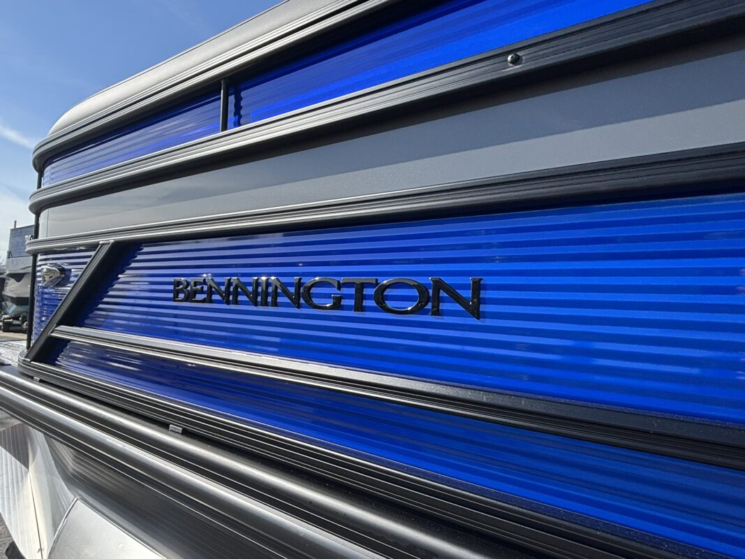 2026 Bennington 22 SSR Sport