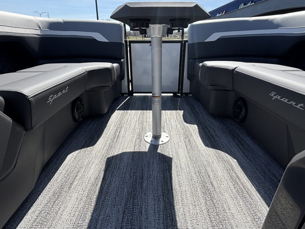 2026 Bennington 22 SSR Sport