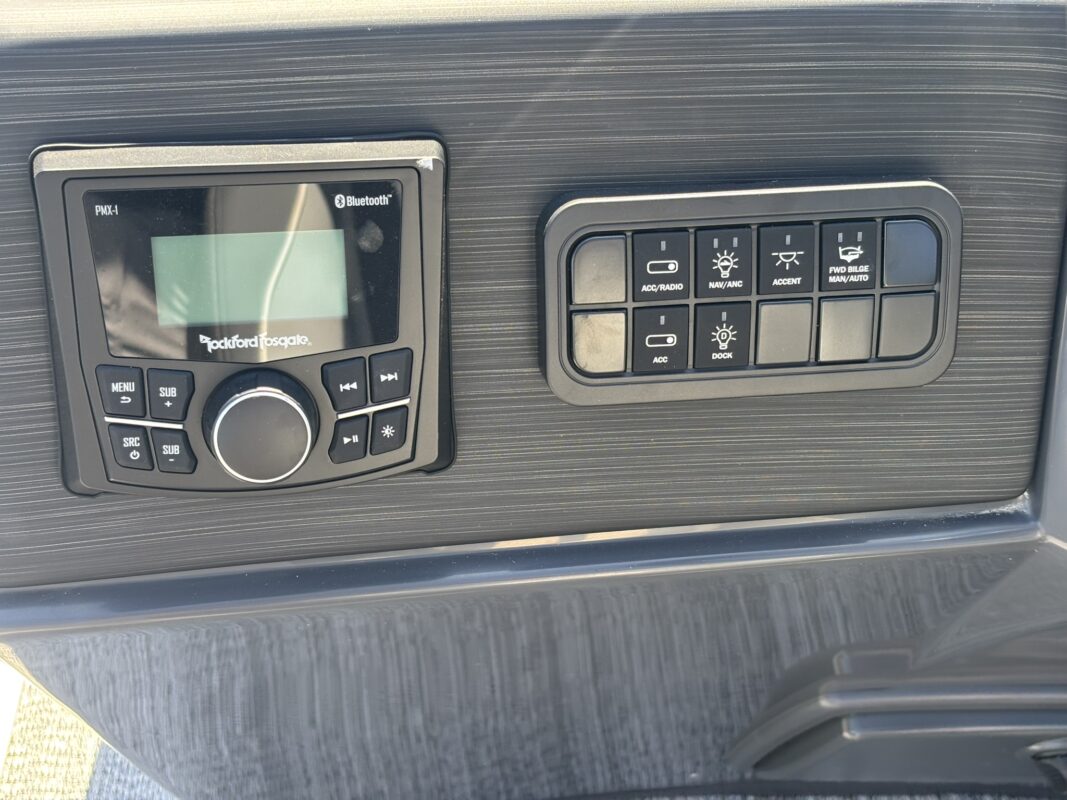 2026 Bennington 22 SSR Sport