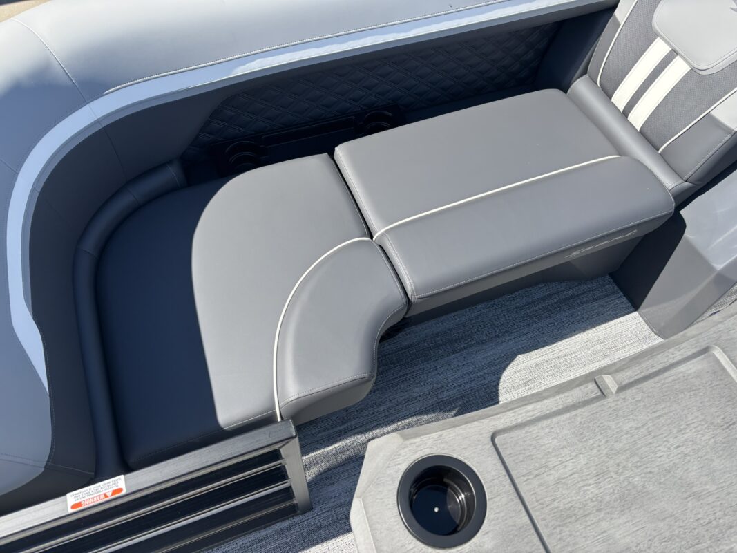 2026 Bennington 22 SSR Sport