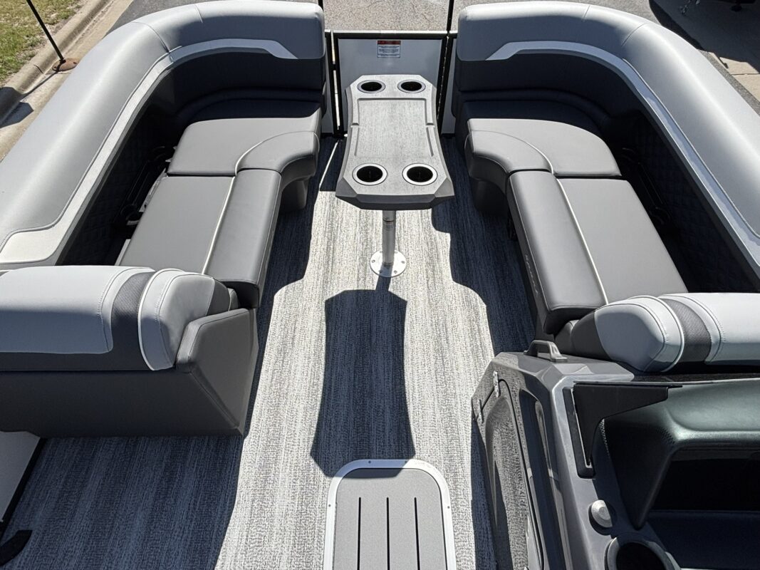 2026 Bennington 22 SSR Sport