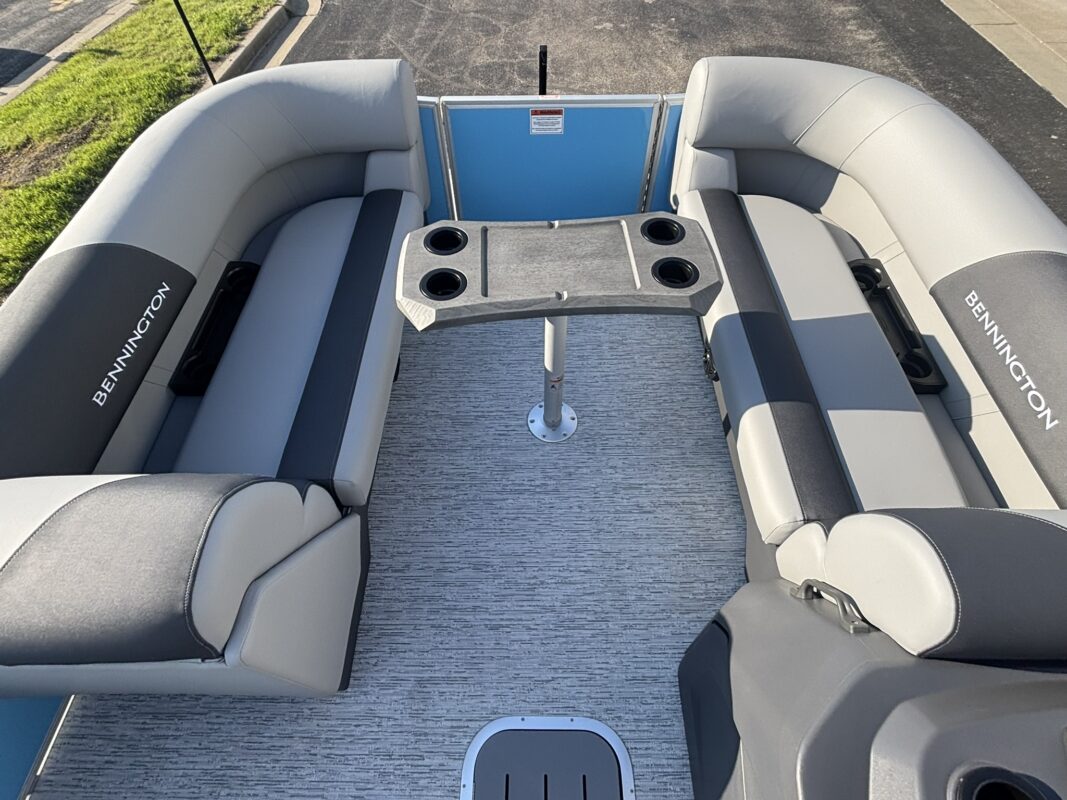2026 Bennington 22 SSR Base