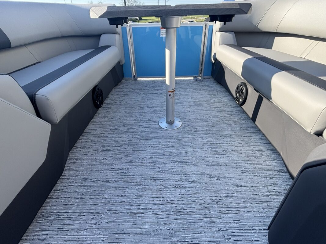 2026 Bennington 22 SSR Base