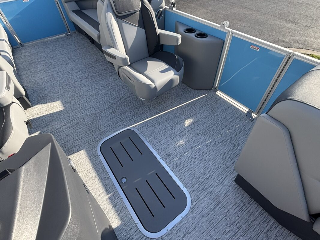 2026 Bennington 22 SSR Base