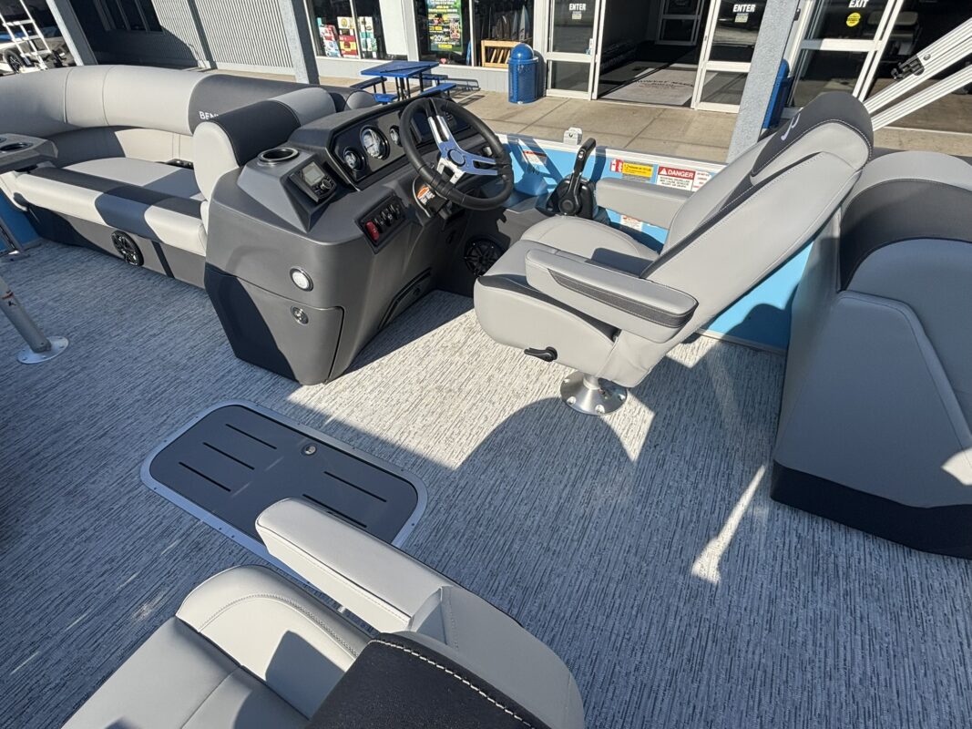 2026 Bennington 22 SSR Base