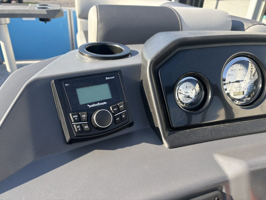 2026 Bennington 22 SSR Base