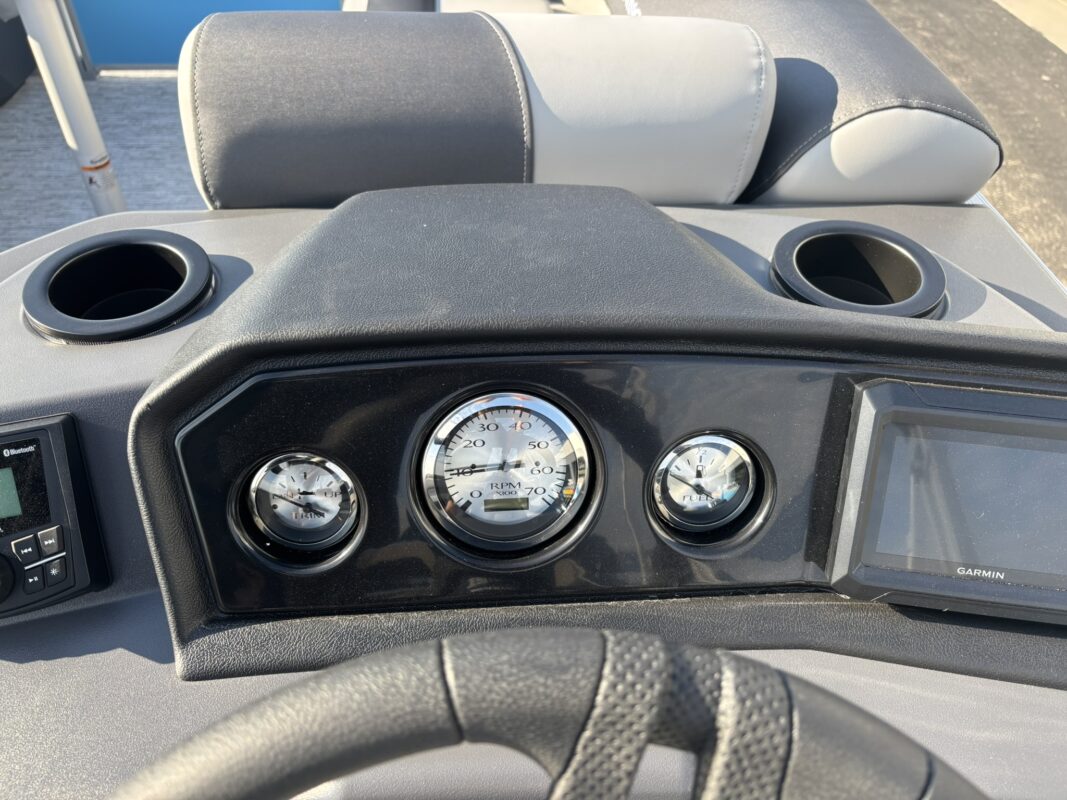 2026 Bennington 22 SSR Base