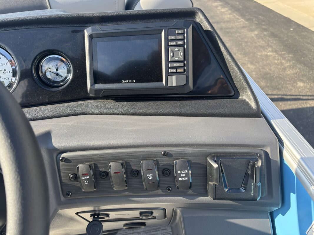 2026 Bennington 22 SSR Base